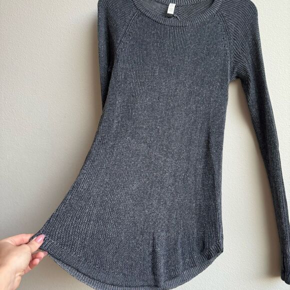 Lululemon Cabin Yogi Long Sleeve Inkwell Size 8 Medium Cashmere Lightweight - Picture 2 of 7
